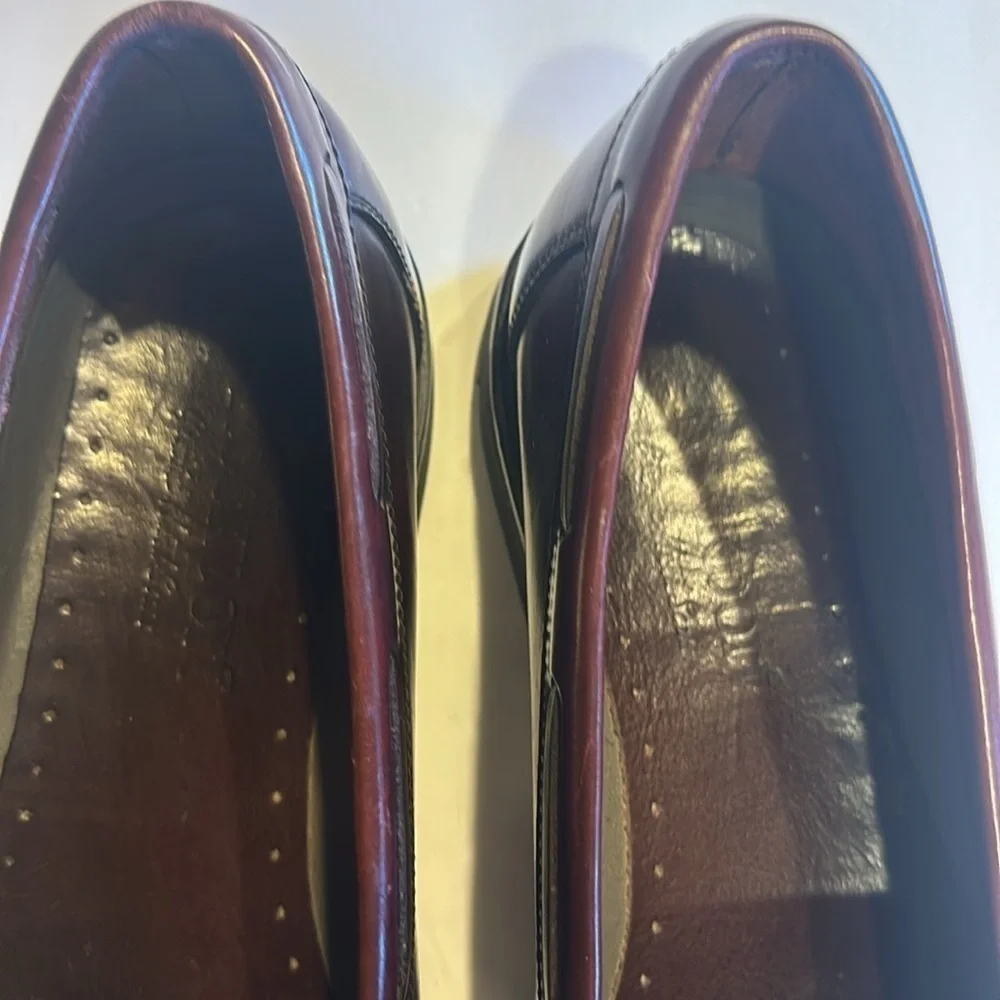 Rockport burgundy tassel Vibram sole loafers leather upper lining size 10 1/2 W